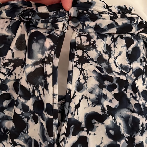 Halter neck float tank top 💥5 for $20💥 - Picture 2 of 3